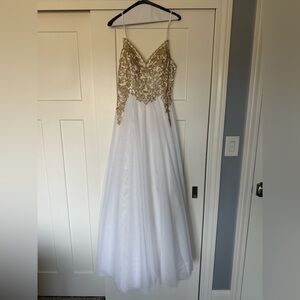 Elegant White Tulle Prom Dress with Gold Embroidered Bodice